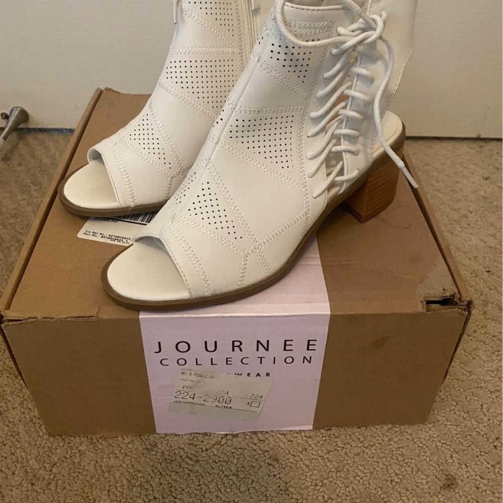 Journee Collection Women's White Peep-Toe Booties